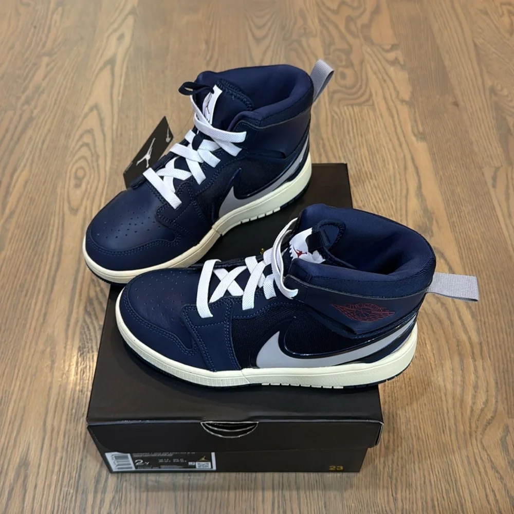 Nike NWT Jordan 1 Mid RM EasyOn - Picture 9 of 13